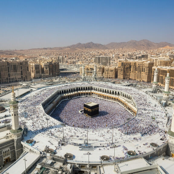 Why choose haleema limited for Umrah booking 