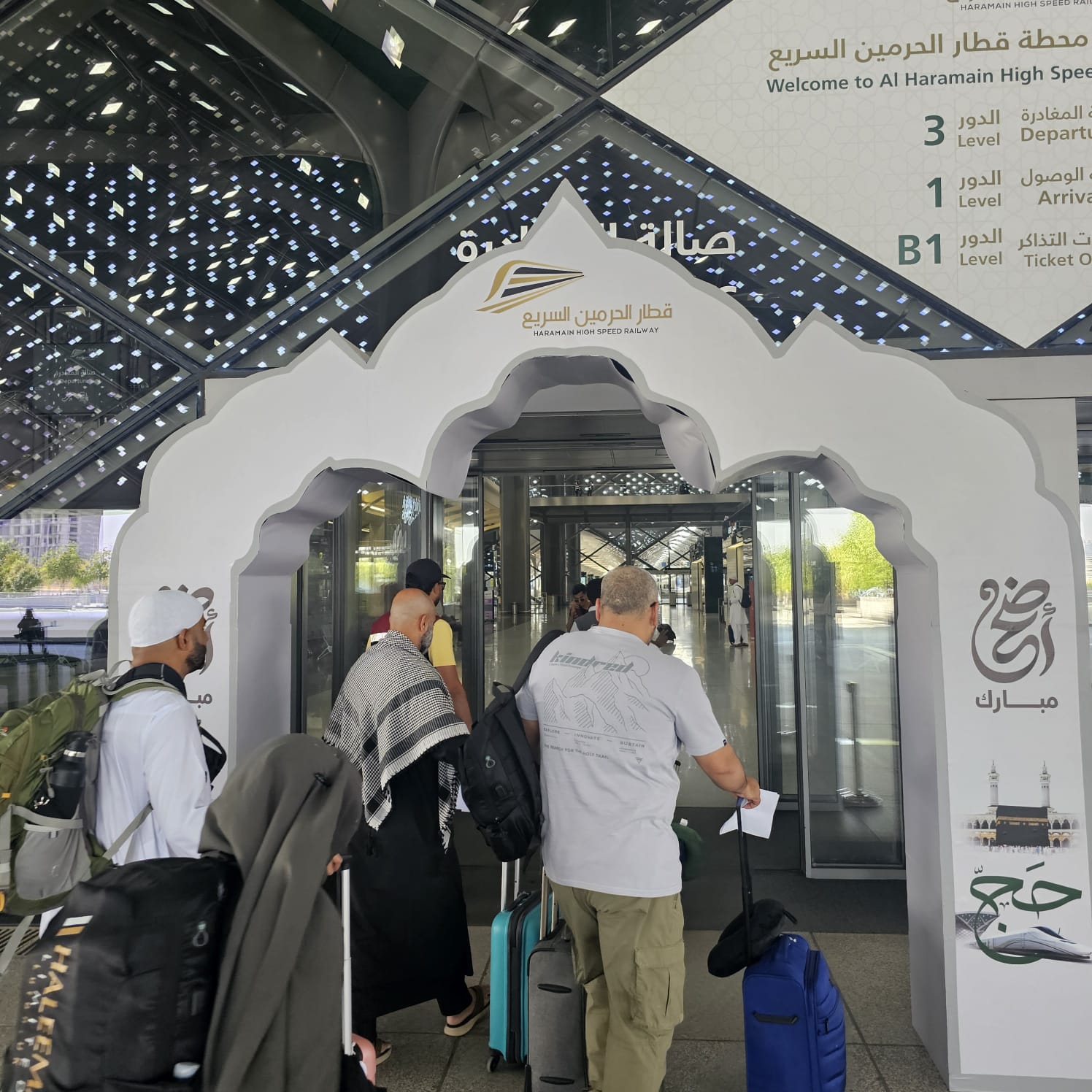 Umrah Tour with Ziyarat